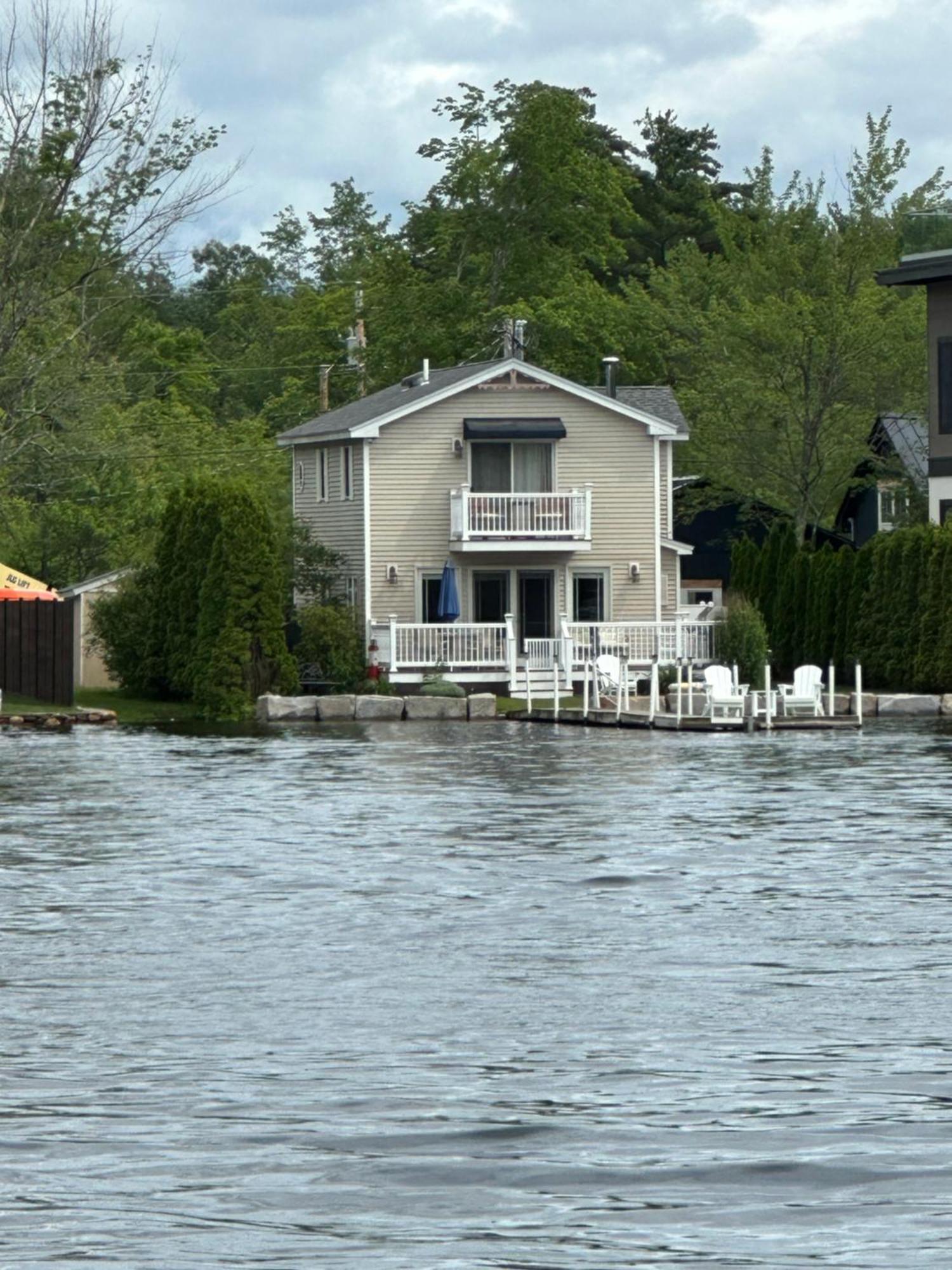 Waterfront Home With Dock Belmont Eksteriør billede